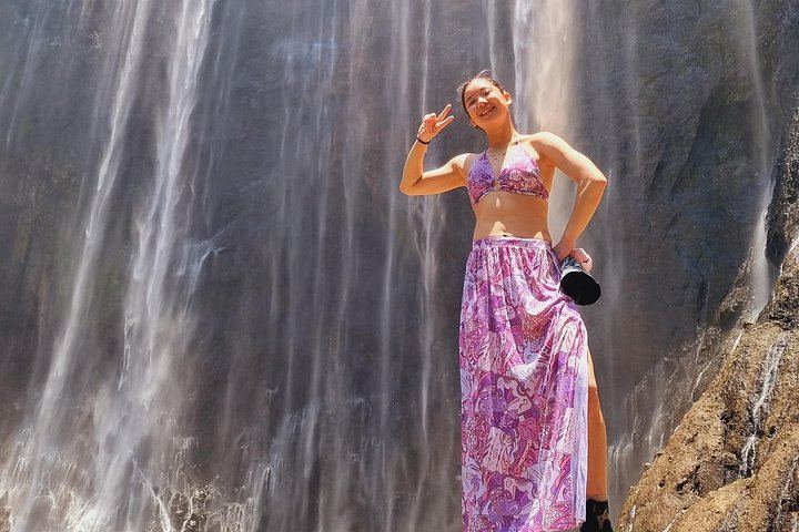 Three-Day Private Tour from Surabaya to Tumpak Sewu, Bromo and Ijen Blue Fire (5/12)