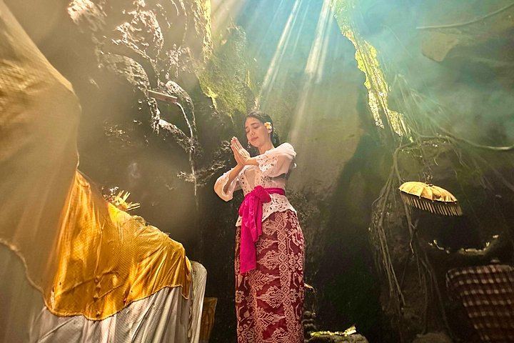Beji Griya Melukat Purification With Priest, Sarong, Locker and Transfers (8/12)