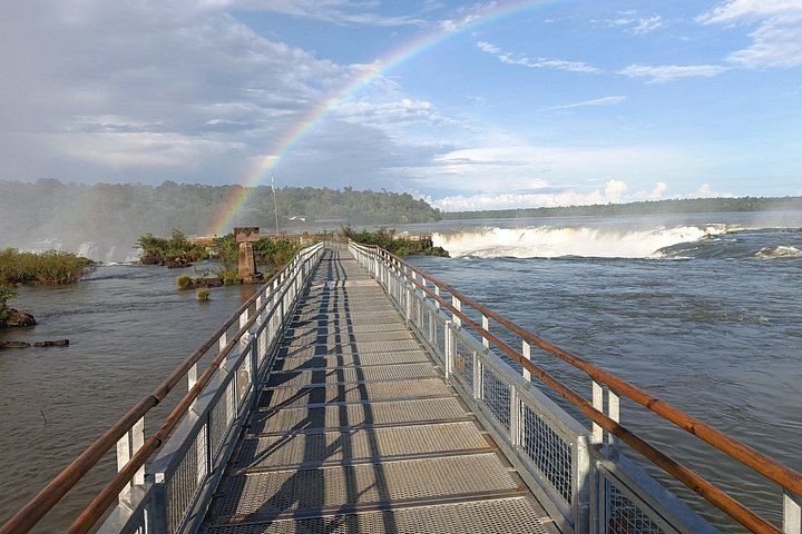Iguazu Falls Tour with Private Transport and a Tourism-Trained Guide, Argentina and Brazil (4/12)