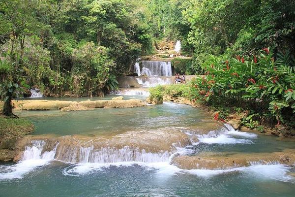 Private YS Falls Trip from Montego Bay for Up to Seven, Transport and Guide Only