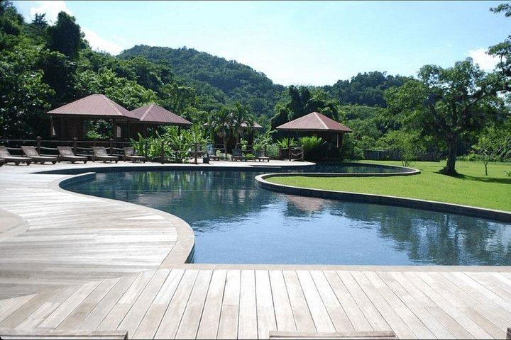 Private YS Falls Trip from Montego Bay for Up to Seven, Transport and Guide Only (2/2)