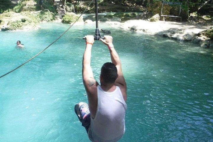 Private Negril Day Trip to Blue Hole and Secret Falls with Entrance Fees Included (8/10)