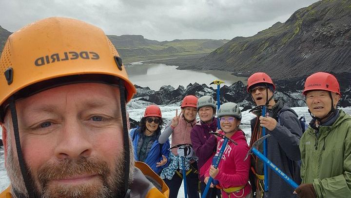 Private South Coast Day Tour from Reykjavik with Gljufrabui, Dyrholaey and Glacier Hike (2/12)