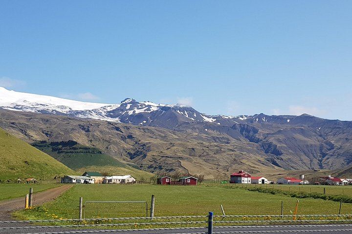 Private South Coast Day Tour from Reykjavik with Gljufrabui, Dyrholaey and Glacier Hike (11/12)