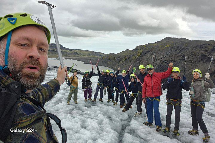 Private South Coast Day Tour from Reykjavik with Gljufrabui, Dyrholaey and Glacier Hike (3/12)