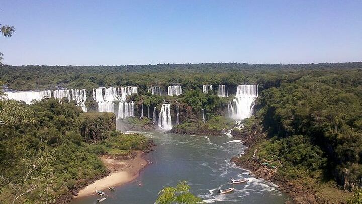 Private Iguazu Falls Day Trip with Park Pass, Border Priority Lane and Eco Train (4/10)