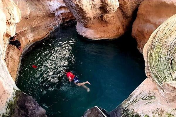 Private Wadi Shab Day Trip: Crevice Cave Waterfall Swim, Fins Beach, Bimmah Sinkhole