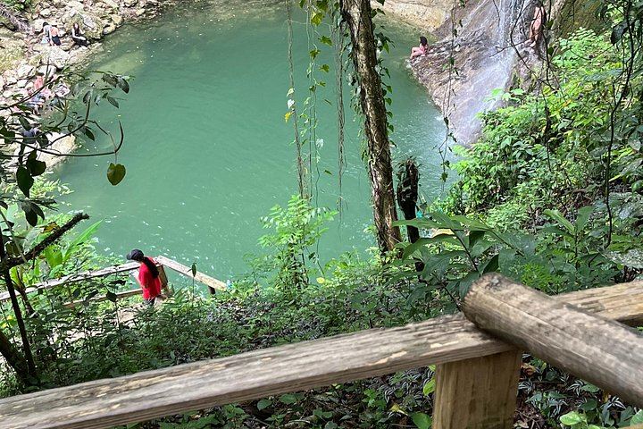 Private Gozalandia Falls and Crash Boat Beach Day Trip from T-Mobile District (1/12)