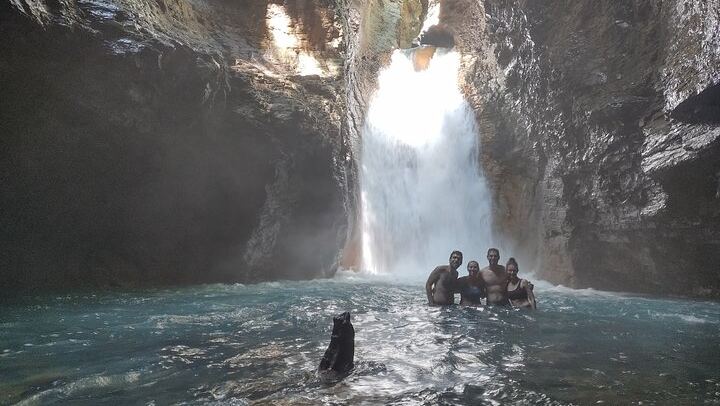 Private Full-Day Curubande Tubing, Cliff Jump, La Leona and Llanos de Cortes (3/12)