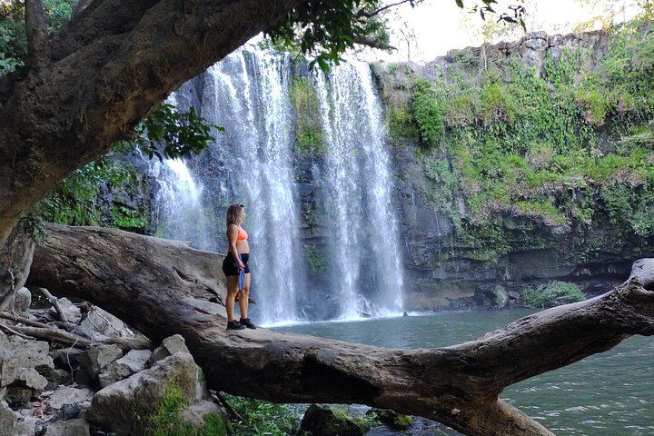 Private Full-Day Curubande Tubing, Cliff Jump, La Leona and Llanos de Cortes (11/12)