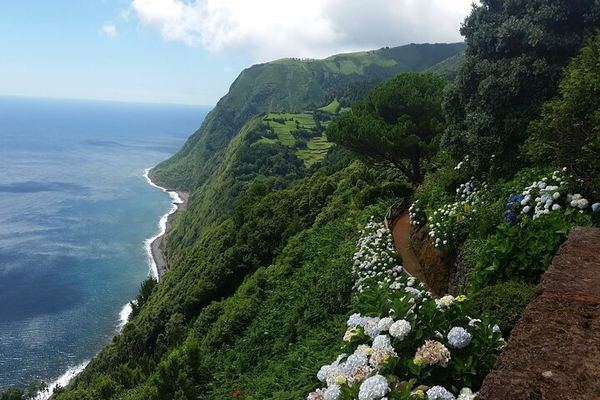 Private Full-Day Nordeste Tour with Ribeira Quente and Ribeira dos Caldeirões