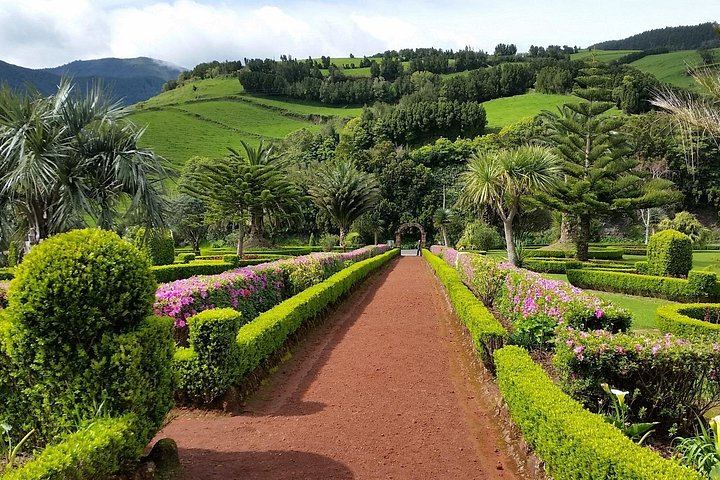 Private Full-Day Nordeste Tour with Ribeira Quente and Ribeira dos Caldeirões (12/12)
