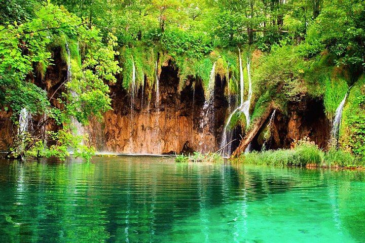 Private Plitvice and Rastoke Day Tour from Zagreb with Driver-Guide and Coffee (1/12)