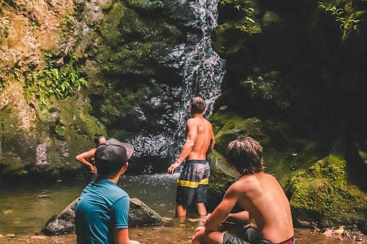 Private Makamakaole Trail Waterfall Hike, Maui: Bamboo Forest and Stream Crossings (1/12)