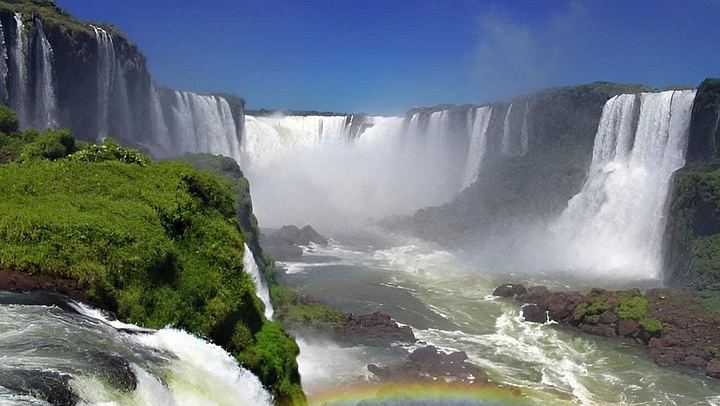 Private 2-Day Iguazu Falls Tour from Foz do Iguacu, Argentina First, Licensed Vehicle (1/12)