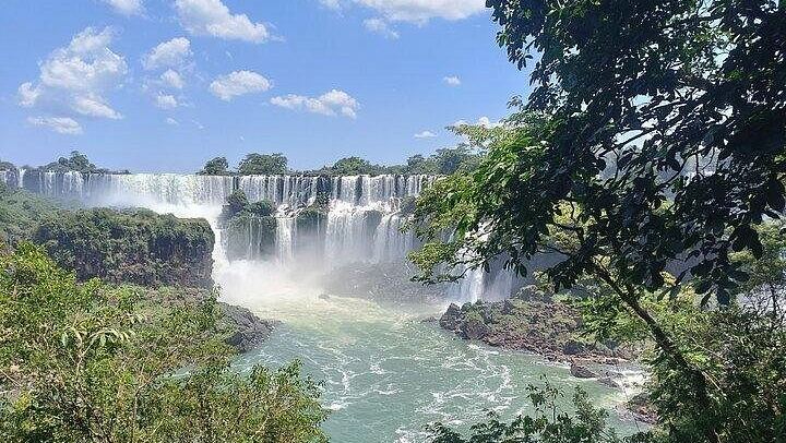 Private 2-Day Iguazu Falls Tour from Puerto Iguazu, 8 km Argentine Trails and Boat Option (2/12)
