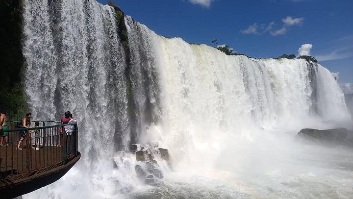 Private 2-Day Iguazu Falls Tour from Foz do Iguacu, Argentina First, Licensed Vehicle (2/12)