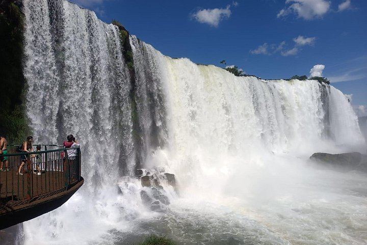 Private 2-Day Iguazu Falls Tour from Foz do Iguacu, Argentina First, Licensed Vehicle (2/12)