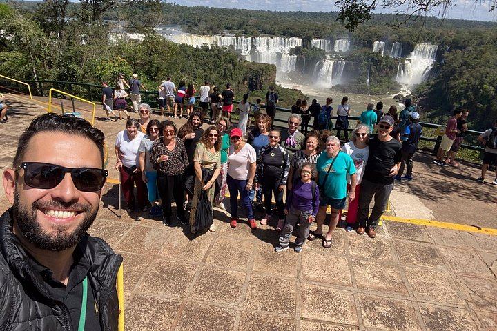 Private Iguazu Falls Day Tour with Air-Conditioned Transport and Border Corridor (12/12)
