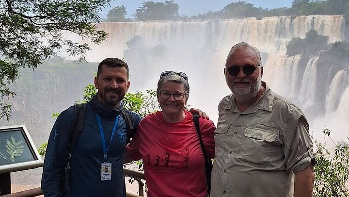 Private 2-Day Iguazu Falls Tour with Fast Border Lane and Bilingual Guide (4/12)