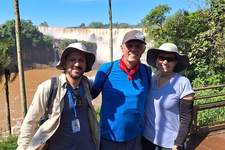 Private 2-Day Iguazu Falls Tour with Fast Border Lane and Bilingual Guide (2/12)