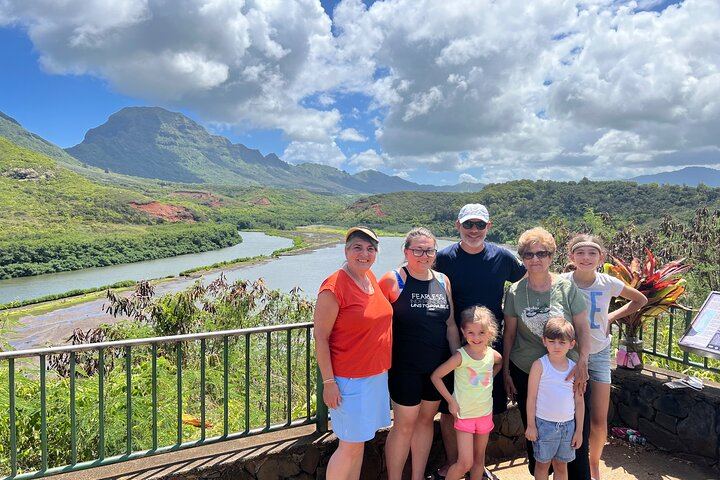Private Kauai Eastside Waterfalls and Local Grinds Tour: 5.5 Hours, Bakery and Kapaa Lunch (4/12)