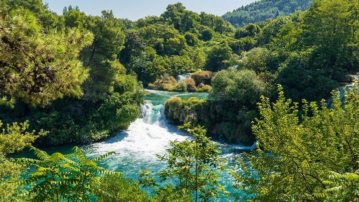 Private Krka Waterfalls Tour from Split with Morning or Afternoon Start and Boat Cruise (3/12)