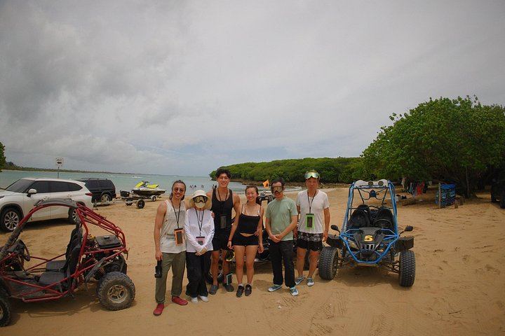 Private Piñones Beach Buggy Ride and El Yunque Waterfall Tour, 1 Hour Buggy (12/12)