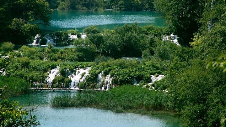 Private or Semi-Private Plitvice Lakes Tour from Split with Local Guide (2/12)