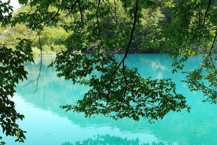 Private Door-to-Door Plitvice Lakes Day from Split with Boat and Electric Train (10/12)