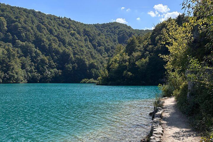 Plitvice Lakes Private Day Tour from Zadar for 1 to 4 Guests, Admission Included (1/12)