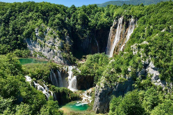 Private Plitvice Lakes Day Trip from Zagreb with Guide, Electric Boat and Train (5/5)