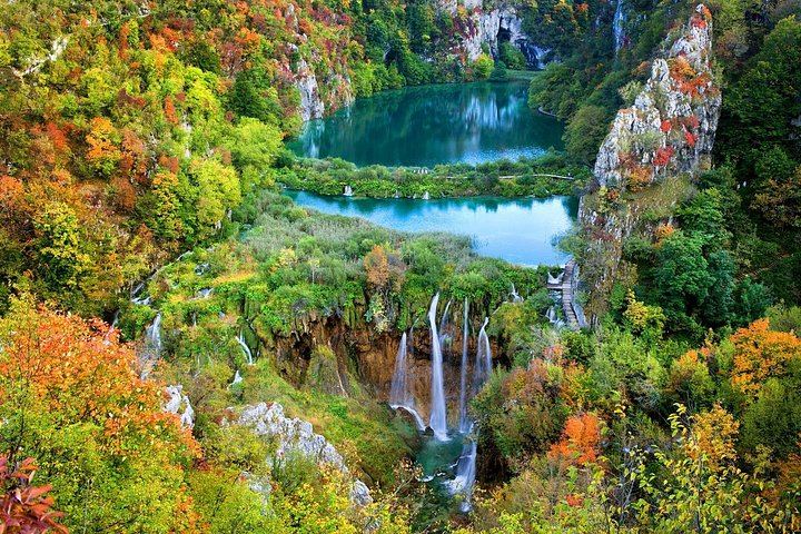 Private Plitvice Lakes Day Trip from Zagreb with Guide, Electric Boat and Train (2/5)