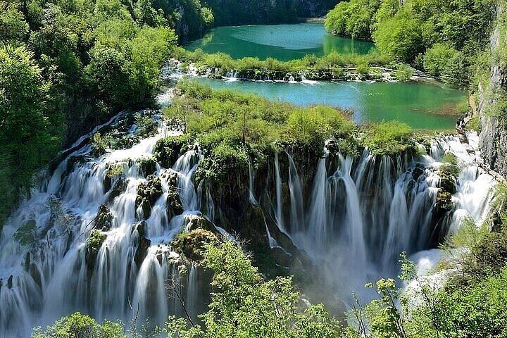 Plitvice Lakes Private Cruise Shore Excursion from Zadar Port, Flexible Pace (2/8)
