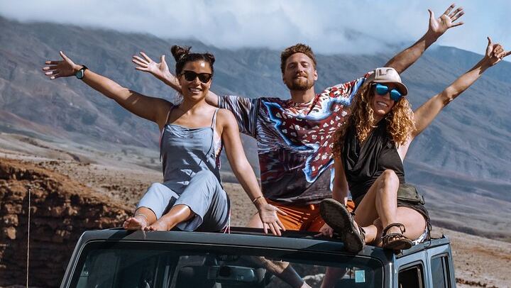Magic of Maui Private Road to Hana Tour: Black Sand Beach, Waterfalls and Turtles (1/12)