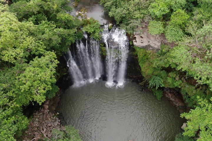 Private Bijagua Rainforest Reserve, Llanos del Cortés and Corobicí River Safari Float (1/12)