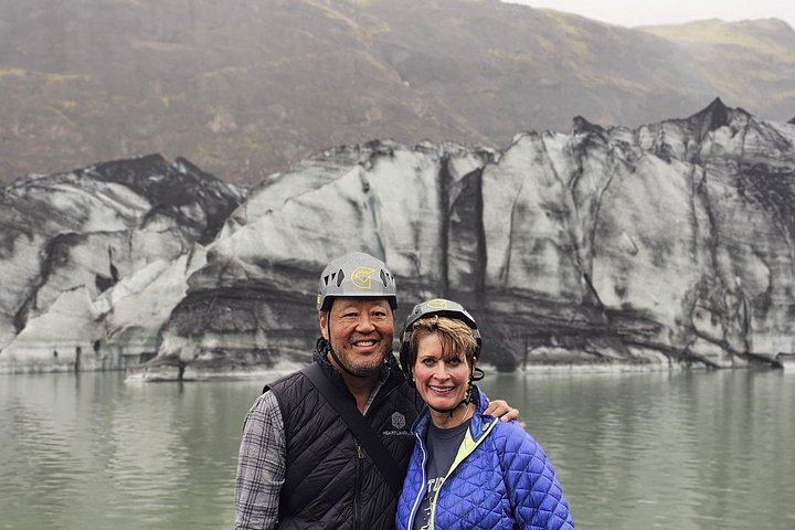 Private South Coast Day Tour by Minivan with Flexible Pickup and Solheimajokull Viewpoint (2/12)