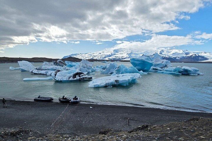 Private South Coast Day Tour by Minivan with Flexible Pickup and Solheimajokull Viewpoint (8/12)