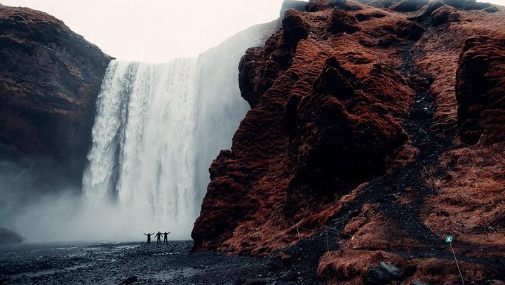 Customizable Private South Coast Tour with Six Stops, Pick-up and Drop-off (2/7)