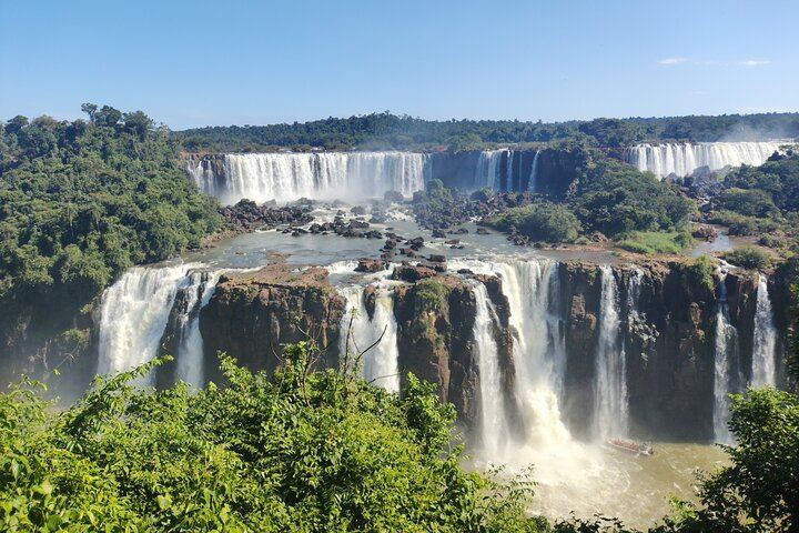 Private Iguassu Falls Brazilian Side Tour with Guide and Hotel Pickup, Foz do Iguacu (12/12)