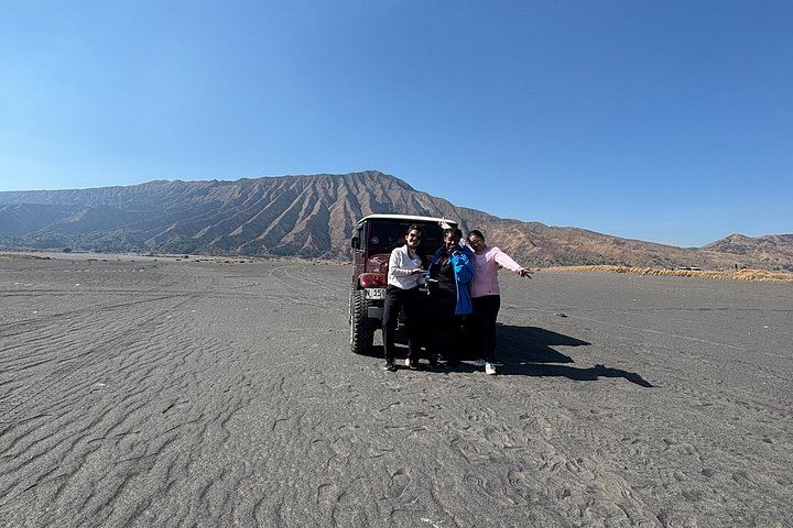 Mount Bromo Sunrise and Tumpak Sewu Waterfall Private Day Tour from Malang (6/7)