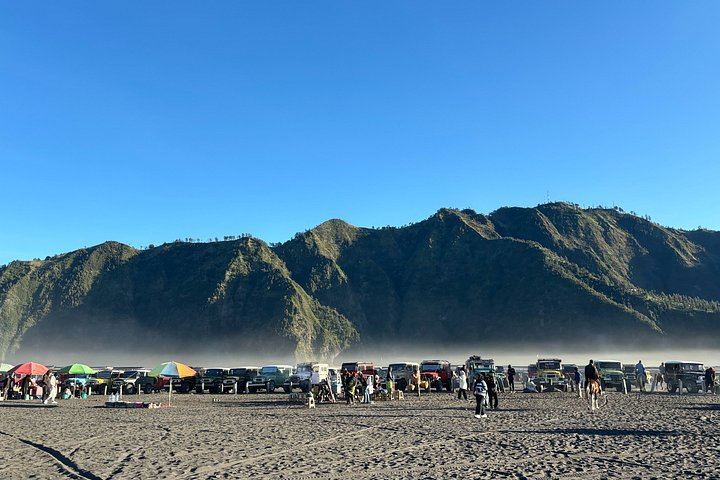 Mount Bromo Sunrise and Tumpak Sewu Waterfall Private Day Tour from Malang (4/7)