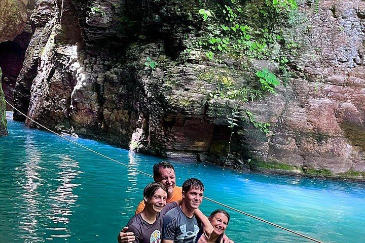 Private La Leona Waterfall Tour with Hotel Transportation, Lunch and Water (9/12)