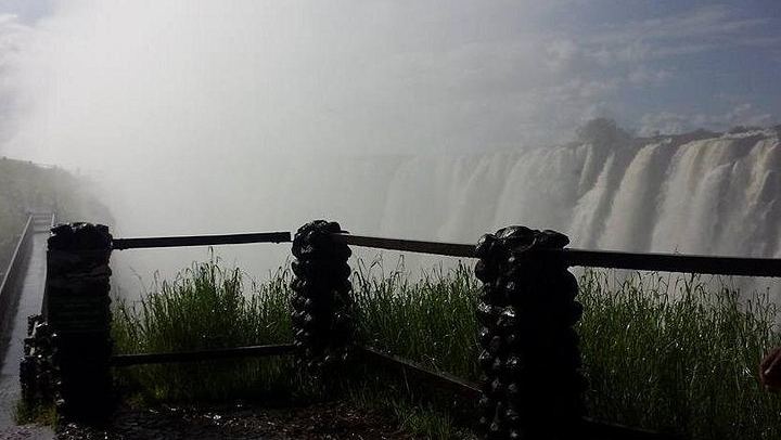 Private Victoria Falls Guided Tour with Personal Guide, Snacks and Five Guide Languages (2/8)