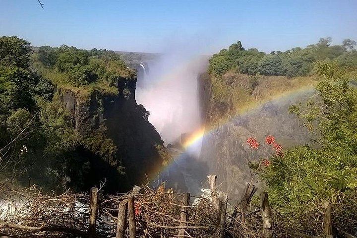 Private Victoria Falls Guided Tour with Personal Guide, Snacks and Five Guide Languages (1/8)