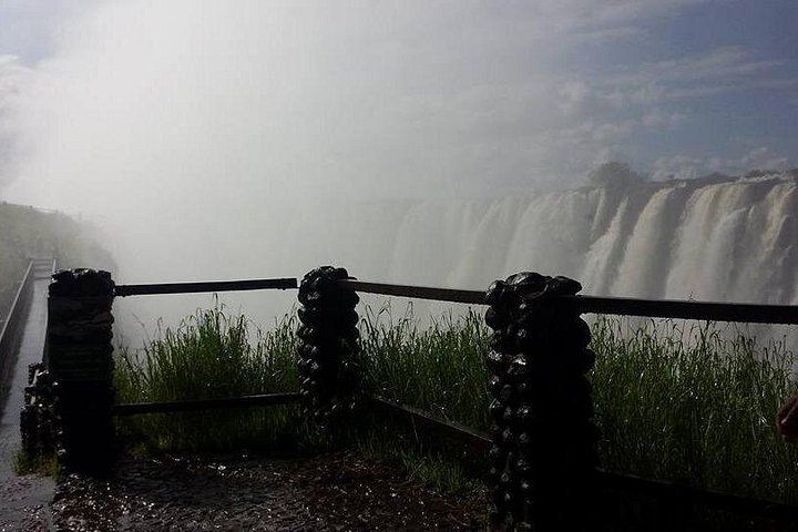 Private Victoria Falls Guided Tour with Personal Guide, Snacks and Five Guide Languages (2/8)