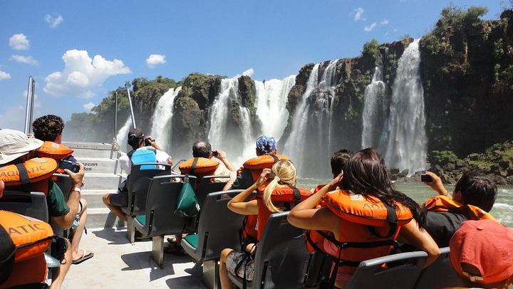 Private Iguazu Falls Argentine Side Tour from Foz do Iguacu with Tri-Border Stop (1/12)