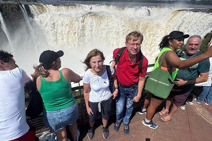 Private Iguazu Falls Argentine Side Tour from Foz do Iguacu with Tri-Border Stop (10/12)