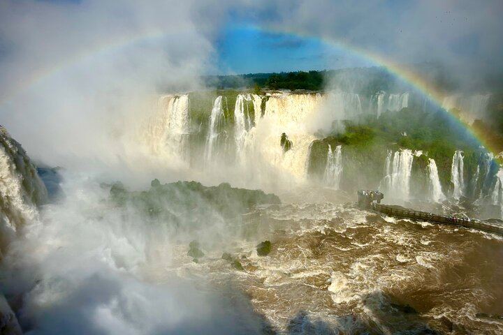 Private Iguazu Falls Tour with Border Photo Stop, Drinks and Two-Day Option (4/12)