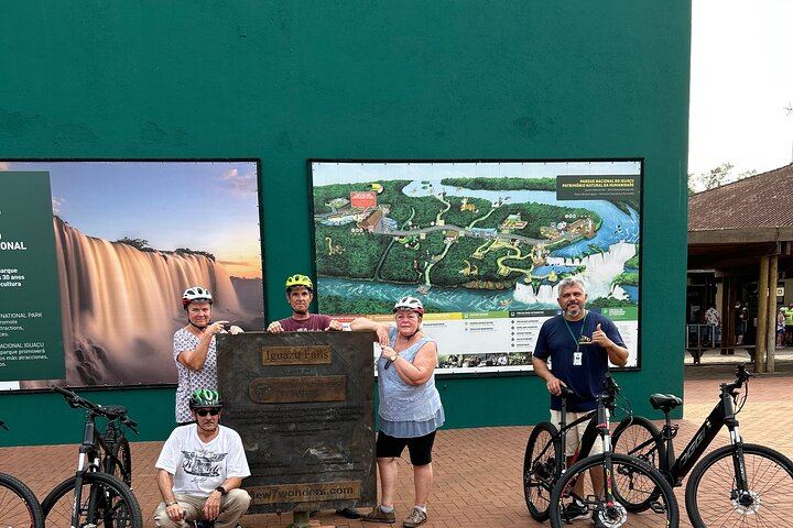 Private Iguazu Falls Tour with Border Photo Stop, Drinks and Two-Day Option (11/12)